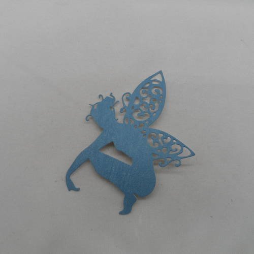 N°640 jolie fée  papillon accroupie  en papier tapisserie bleu  découpage fin
