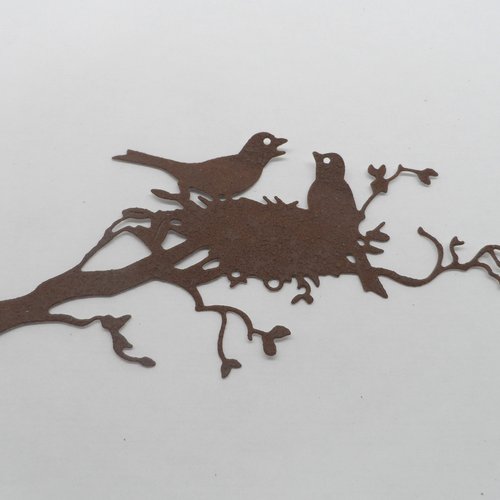 N°818  d'une branche avec un nid et 2 oiseaux  en papier  tapisserie marron foncé