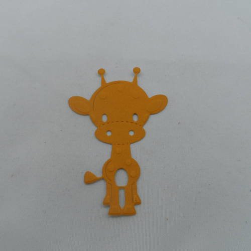 N°669 jolie petite girafe  en papier tapisserie orange  découpage fin et gaufrage 