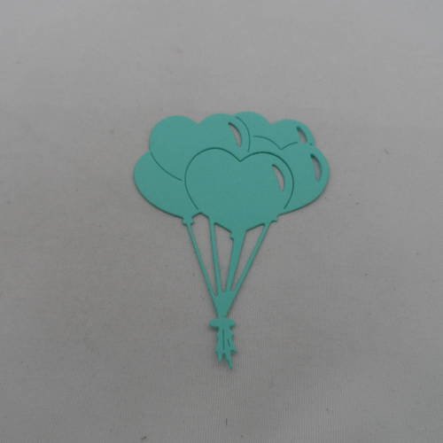 N°810 grappe de ballons cœurs  en papier vert "menthe"    découpage fin