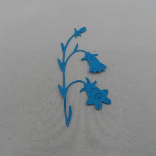 N°807  jolie fleur n°4 fine  en papier bleu turquoise    découpage fin