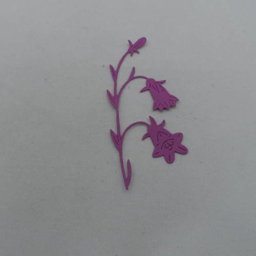 N°807  jolie fleur n°4 fine  en papier violet prune  découpage fin