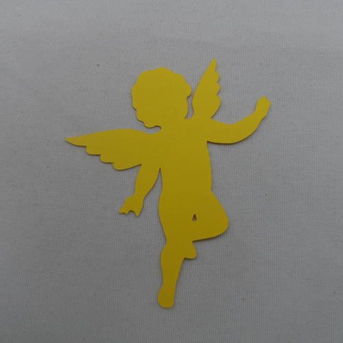 N°677 joli petit ange   en papier jaune découpage fin 