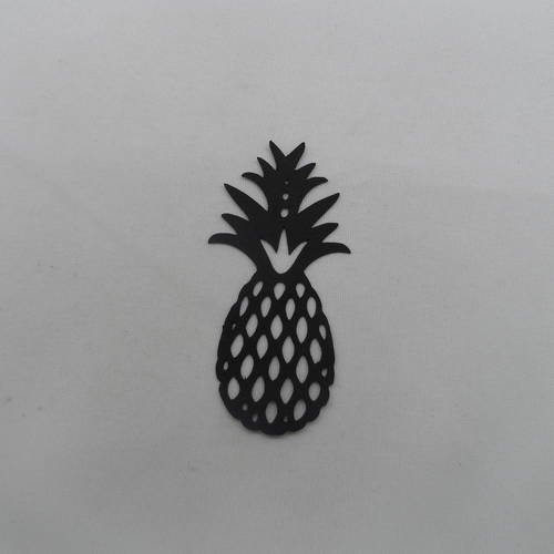 N°773  fruit ananas  en papier noir  découpage 
