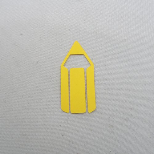 N°756 petit crayon en deux morceaux   en  papier  jaune