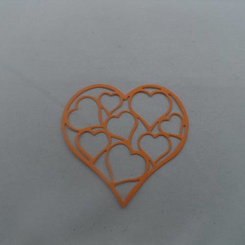 N°484 d'un cœur remplis de cœurs  en papier orange  découpage fin 