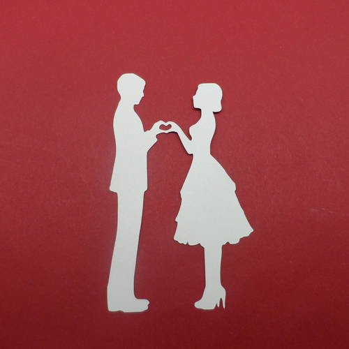 N°641 d'un couple avec leurs mains forment un cœur   en papier  "gris" très pale embellissement