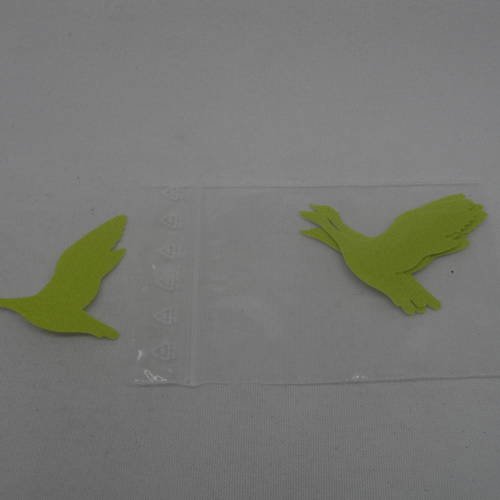 N°768 d'un lot  de 5 canards en vol n°1 en papier tapisserie vert clair 