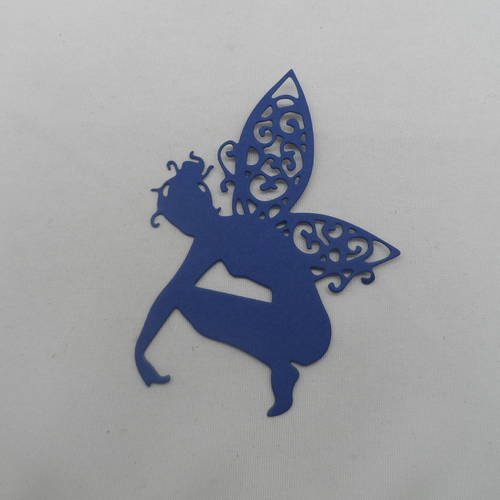 N°640 jolie fée  papillon  accroupie  en papier bleu marine  découpage fin