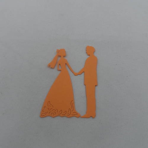 N°590  d'un couple de mariés   en papier  orange   embellissement