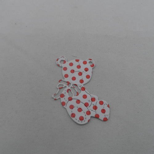 N°665 adorable petit ourson   en papier fond blanc à pois rouge découpage fin et gaufrage