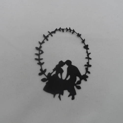 N°589 d'un couple d'amoureux sur une balancelle de feuille   en papier  noir   embellissement