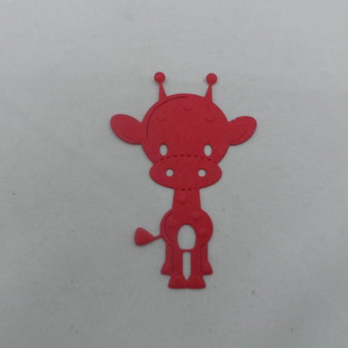 N°669 jolie petite girafe  en papier rouge découpage fin et gaufrage 