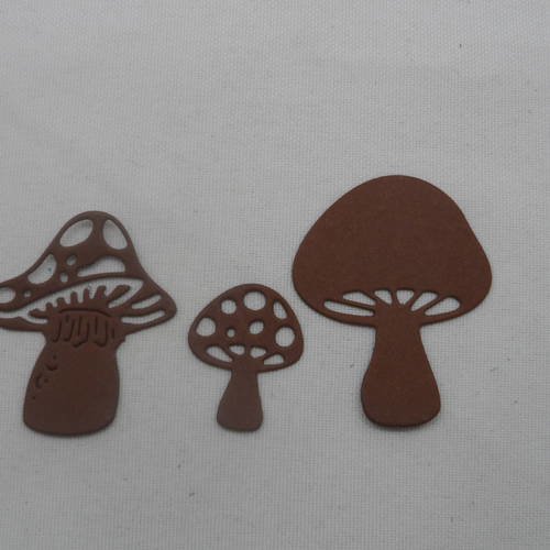 N°289 lot de trois petits champignons   en papier marron foncé  découpage  fin