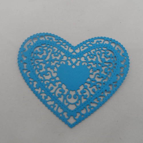 N°652 d'un grand cœur style "napperon"  en papier bleu turquoise découpage fin 