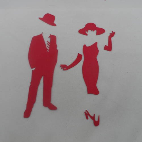 N°668 couple un homme et une femme chics  en papier rouge en 7 morceaux découpage fin