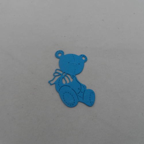 N°665 adorable petit ourson   en papier bleu turquoise   découpage fin et gaufrage