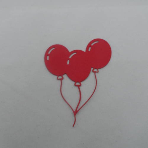 N°663 jolis ballons par trois en papier rouge  découpage fin