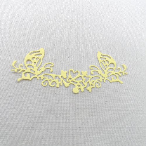 N°647  d'une jolie "frise" papillon cœur "feuillage"  en papier jaune découpage fin