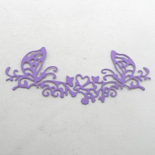 N°647  d'une jolie "frise" papillon cœur "feuillage"  en papier violet  découpage fin