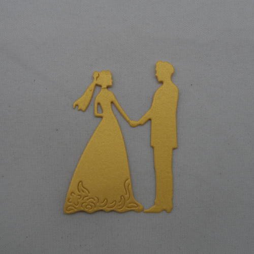 N°590  d'un couple de mariés   en papier  doré   embellissement