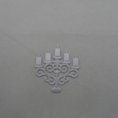 N°599 joli chandelier  à cinq bougies  en papier argenté   gaufrage  découpage  