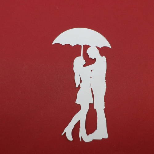 N°501 d'un couple sous un parapluie en papier blanc découpage - Un