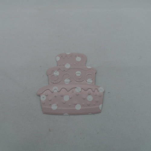N°247  d'un gâteau  en papier   fond rose  à pois blanc   découpage fin 