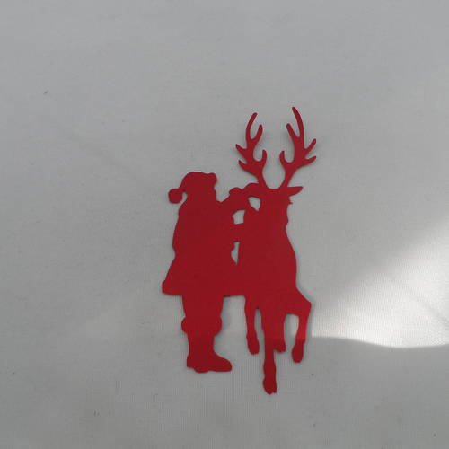 N°554 père noël avec un renne   en papier rouge   découpage  fin 