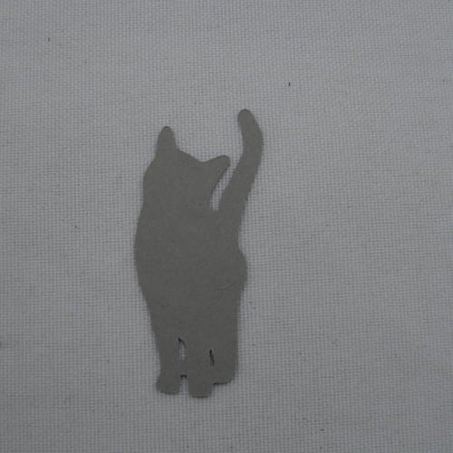 N°258 chat  en papier gris  découpage  fin