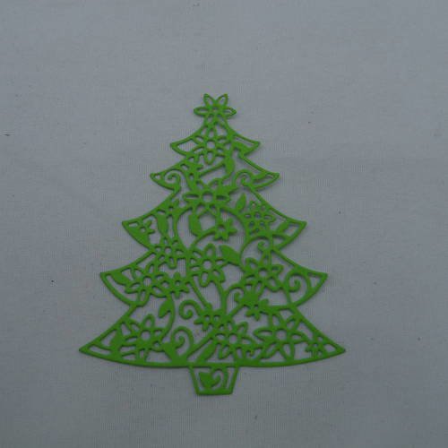 N°108 b sapin de noël avec fleurs en papier   vert  découpage très fin