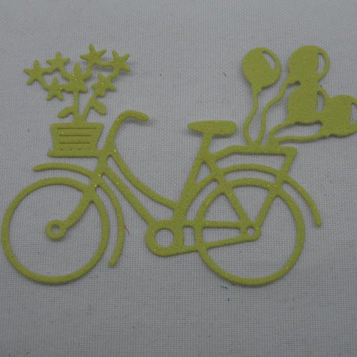 N°485 d'un vélo avec des ballons "panier de fleurs" en papier tapisserie vert à paillette  découpage
