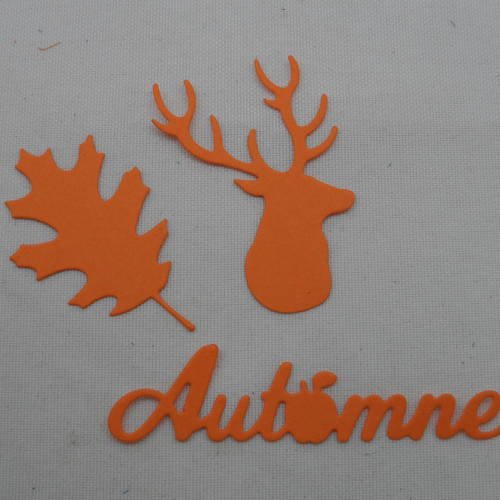 N°472  d'un lot  sur l'automne en papier  orange   3 pièces (tête de cerf, feuille, mot automne) 