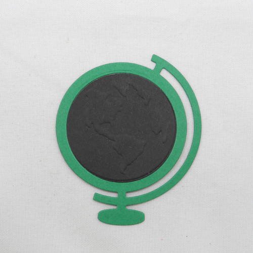 N°483  d'un joli globe terrestre en deux morceaux  en papier noir  et vert 