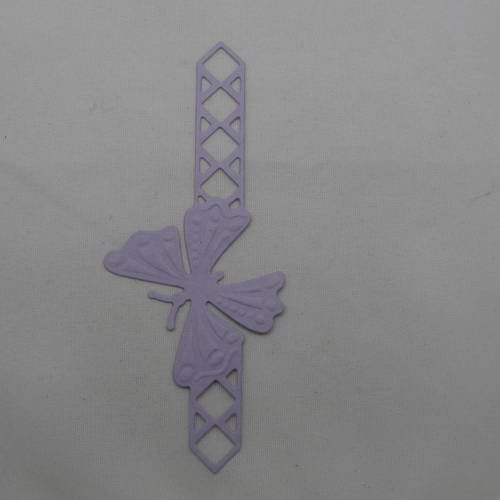 N°310 marque page papillon  en papier violet découpage fin
