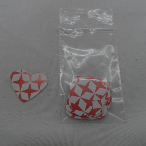 N°358 lot de 25 petits cœurs en papier à étoile orange   fond blanc  pour  embellissement 