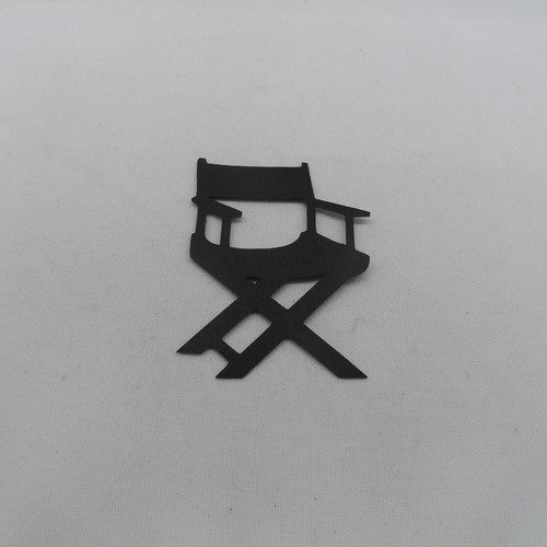 N°447  fauteuil style  cinéma en papier noir  découpage fin 