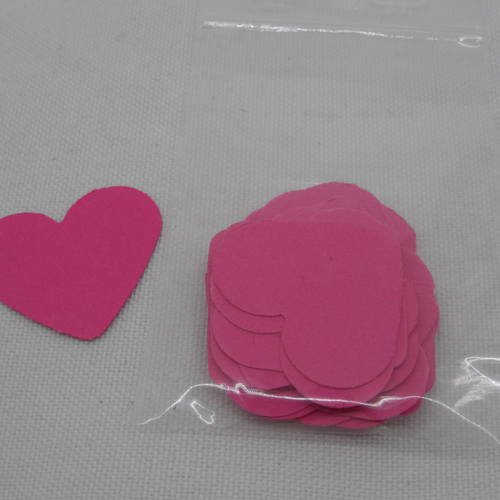 N°358 lot de 25 petits cœurs en papier  fuchsia  pour  embellissement 