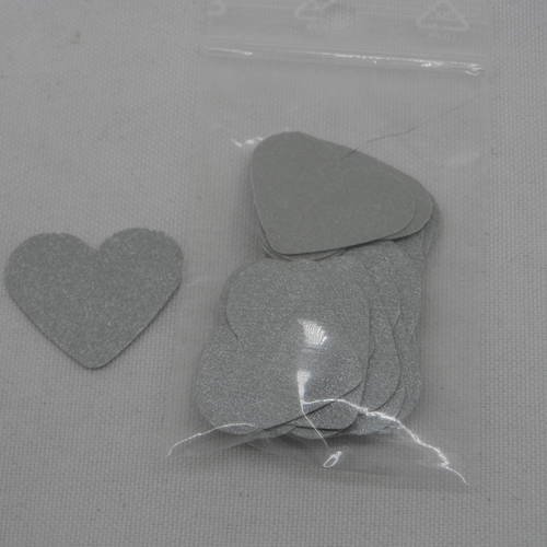 N°358 lot de 25 petits cœurs en papier  gris argenté  double face   pour  embellissement 