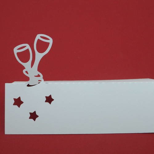 N°442 marques-places chevalet avec des verres   en papier  blanc