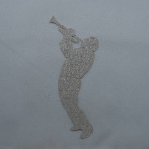 N°414  homme à la trompette    en papier tapisserie lin brillant beige  découpage 