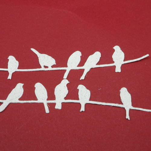 N°139 oiseaux sur un fil deux différentes en papier tapisserie blanc à paillette découpage et gaufrage