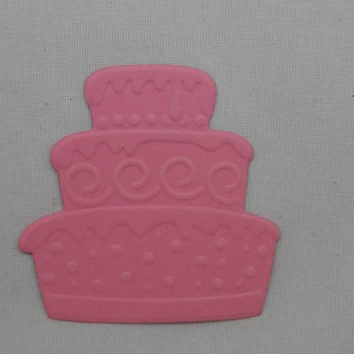 N°247  d'un gâteau  en papier   rose foncé  découpage fin et gaufrage