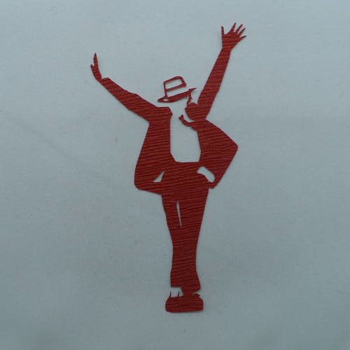 N°318 chanteur  michael bras levés  en papier tapisserie rouge découpage 