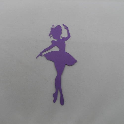 N°223 jolie "danseuse fée " en papier violet foncé découpage 