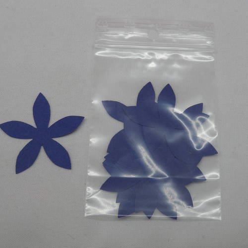 N°162 lot de 10 fleurs en papier  bleu marine  pour  embellissement