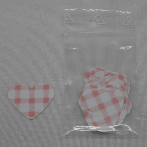 N°358 lot de 25 petits cœurs en papier vichy  blanc  et rose  pour  embellissement 