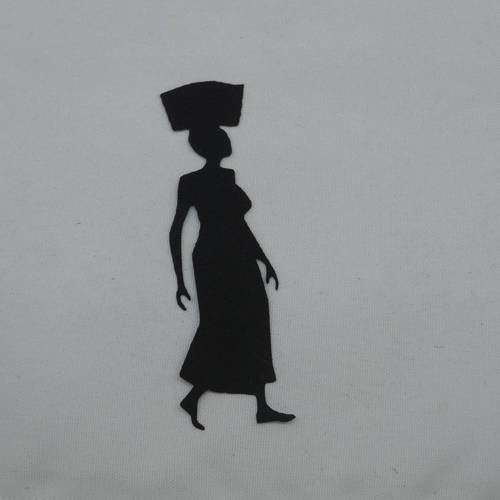 N°367 africaine n°4 portant panier sur la tête    en papier noir  découpage 
