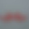 N°359 moustache en papier blanc et  rouge à rayure horizontale pour  embellissement 