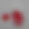 N°358 lot de 25 petits cœurs en papier  rouge foncé pour  embellissement 